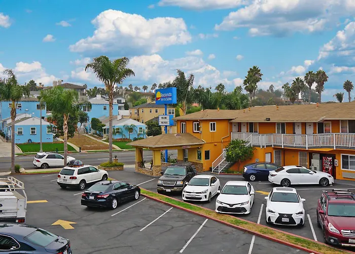 Redondo Inn And Suites