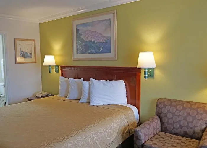 Redondo Inn And Suites